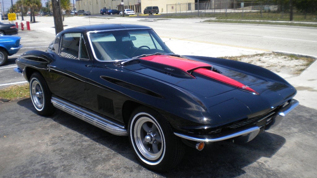 Click to Enlarge-Esc to Close Corvette Generations/C2/C2 1967 Black 427ci 390hp.jpg